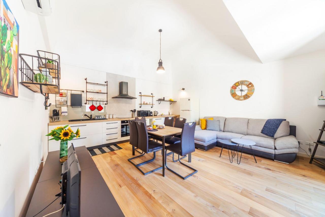Vakalu-Piazza Duomo Charming Apartment Syracuse Ngoại thất bức ảnh