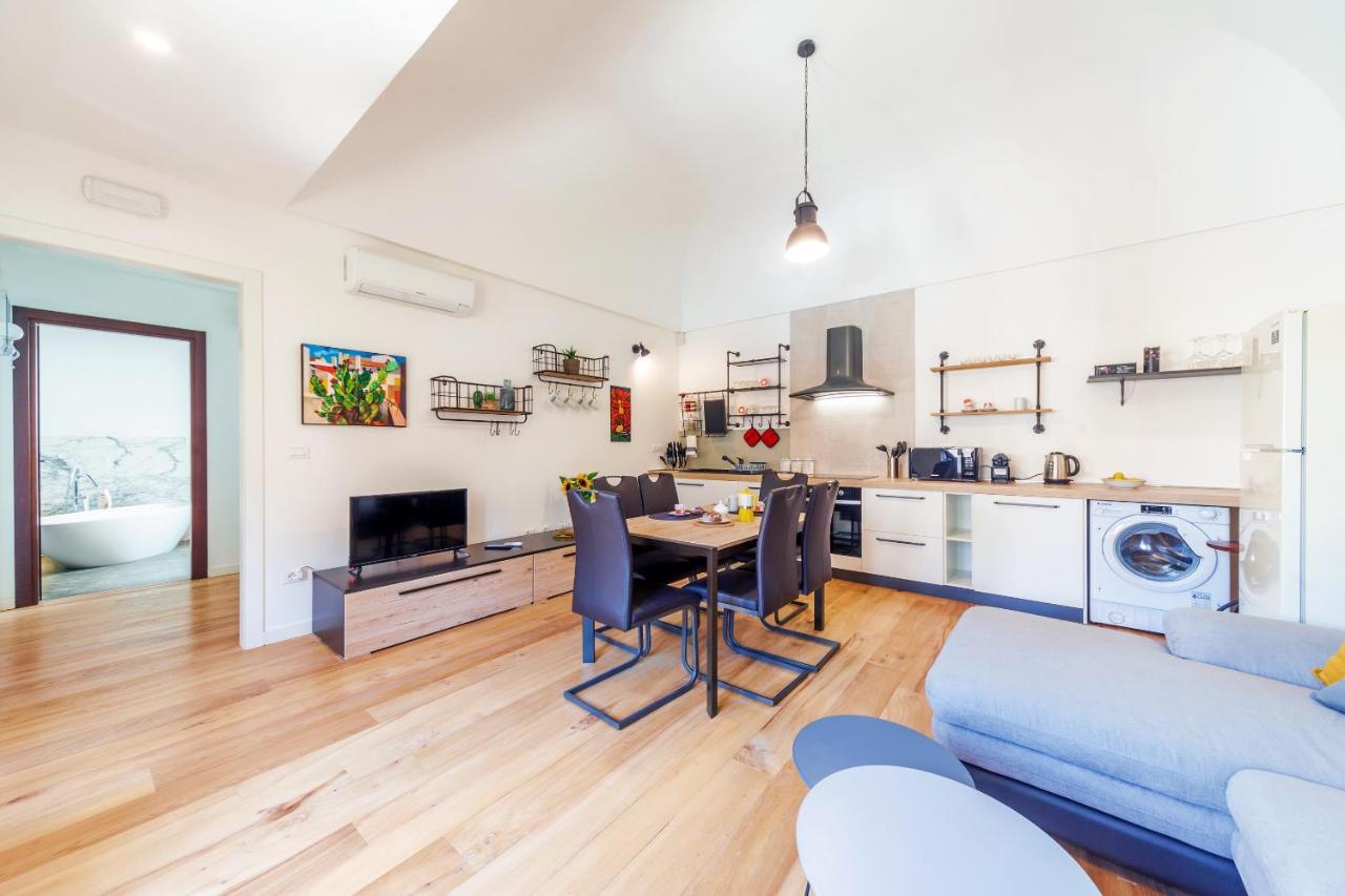 Vakalu-Piazza Duomo Charming Apartment Syracuse Ngoại thất bức ảnh
